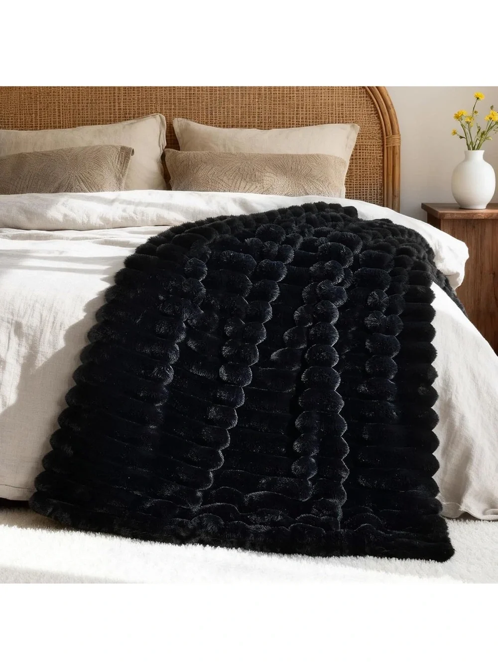 Faux Fur Throw Blanket queen size for bedroom 90*90” plush blanket